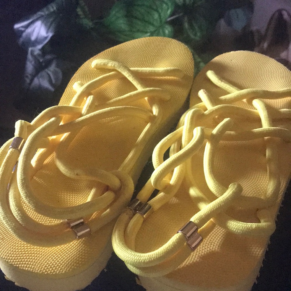 Women’s Yellow Rope Latch Sandals - Casual Slip-On Comfort